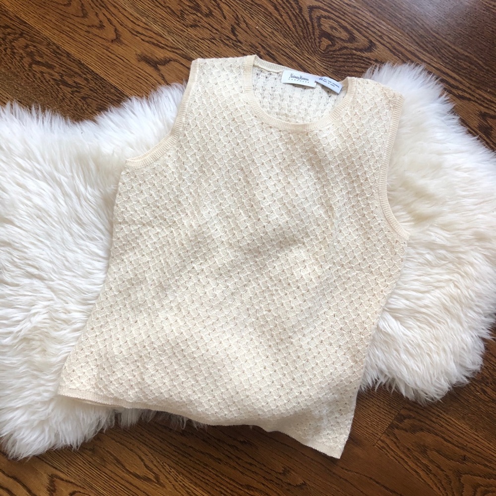Cashmere Sleeveless sweater